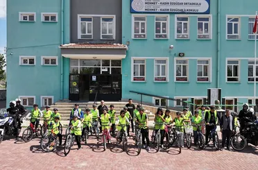 KONYA’DA ÇOCUKLAR OKULLARINA BİSİKLETLE GÜVENLE ULAŞIYOR