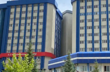 Konya’da kalbinden bıçaklanan genç hayata tutundu