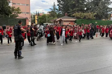 Konya’da Okul Çıkışlarında Güvenlik Seferberliği: Zabıta Öğrenciler İçin Görev Başında