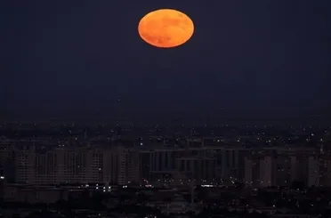 KONYA’DA SÜPER DOLUNAY GÖRSEL ŞÖLEN SUNDU
