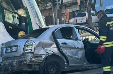 Konya'da tramvay seferlerini durduran kaza
