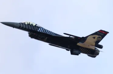 Konya'da Türk Yıldızları ve Solo Türk Gösterisi İzleyenleri Büyüledi