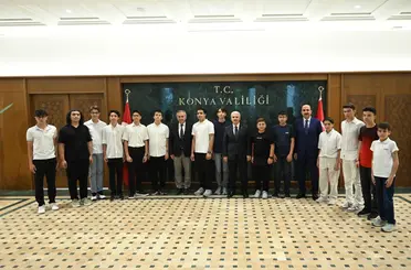 Konya'nın LGS Gururu: 17 Türkiye Birincisi Başarılarıyla Ödüllendirildi