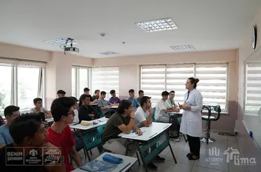 Lise Medeniyet Akademileri’nde “Fuat Sezgin Eğitim Yılı” Coşkuyla Başladı