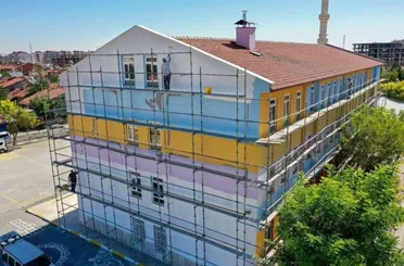 MERAM BELEDİYESİ İLÇE GENELİNDEKİ OKULLARI YENİ EĞİTİM YILI İÇİN HAZIRLIYOR