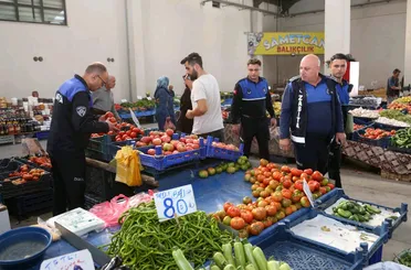 Meram Zabıtasından Semt Pazarlarında Sıkı Denetim