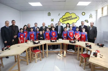 Meram’da Eğitimde Yeni Bir Adım: Tasarım Beceri Atölyesi Açıldı!