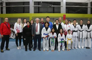 MERAM’DA GELECEĞİN ŞAMPİYONLARI KUŞAK HEYECANI YAŞADI