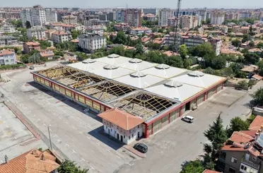 Meram'da Uzunharmanlar Salı Pazarı Yenileniyor: Modern ve Konforlu Alışveriş Alanı Geliyor