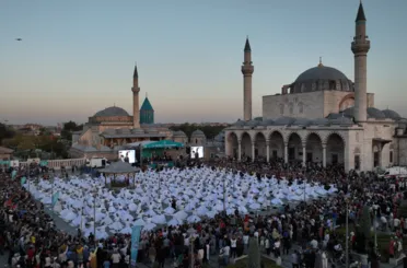 Mevlana’nın Huzurunda 250 Semazen Aynı Anda Sema İcra Etti