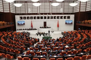 Milyonların geliri artacak! 2. torba yasa: Emekliye ek zam, Bağ-Kur prim indirimi, evlilik kredisi...