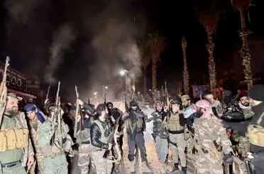 Muhalifler başkent Şam’a girdi! Suriye'de 61 yıllık rejim çöktü! Beşar Esed Şam'ı terk etti!