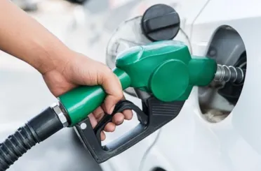 Otomobil sahiplerine kötü haber! Bu gece yarısı zam geliyor