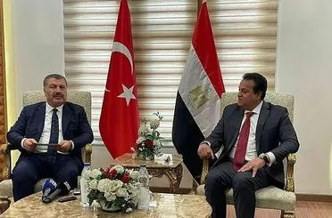 Sağlık Bakanı Koca, Gazze'ye yönelik sağlık yardımları için Mısır'da