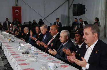 Şehirlerimizi yeniden ayağa kaldırmadan bize durmak, dinlenmek yok"