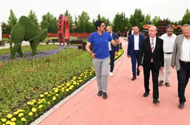 Selçuklu Çiçek Bahçesi 400 bin çiçekle kapılarını ziyaretçilerine açtı