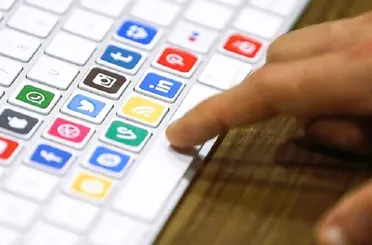 Sosyal Medyada İçerik Üretenlere Vergi Geliyor!