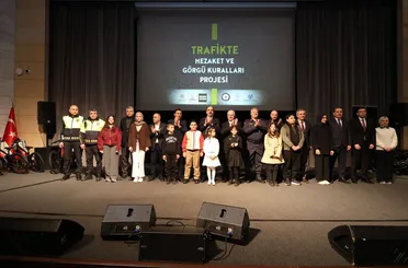 Trafikte Nezaket Sanatla Buluştu, Öğrenciler Ödüllerini Aldı