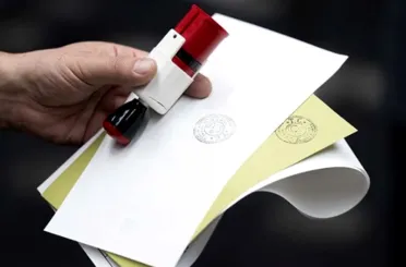 Türkiye yarın sandık başına gidiyor