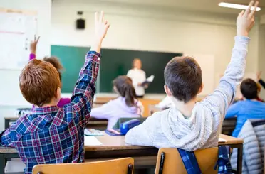 Türkiye'de Öğrenci Sayısı Azaldı: Eğitim Verileri Nüfustaki Değişimi Ortaya Koydu