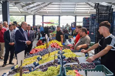 Uzunharmanlar Kapalı Pazarı Yenilendi! Konya'da 154 Esnafa Modern Pazar Alanı