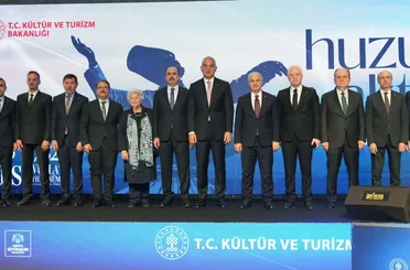 Vali Akın: “Mazlum Coğrafyaların Dua ve Umudu Konya’dan Yükseliyor”