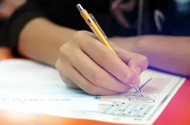 YKS Heyecanı Zirvede! Adaylar AYT İçin Ter Döküyor!