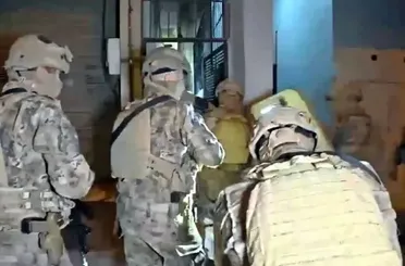 “Yoldaşlar” Silahlı Suç Örgütüne Büyük Darbe! 5 İlde Operasyon, 41 Tutuklama!