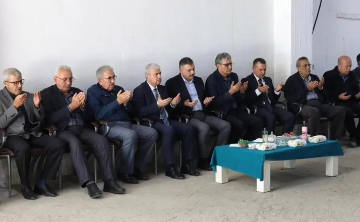 Bakan Çiftçi’den Çumra’da Taziye ve Şehitlik Ziyareti