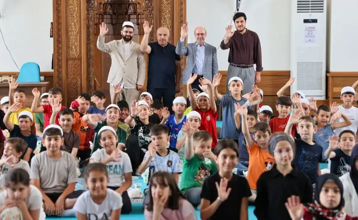 Başkan Ahmet Pekyatırmacı Yaz Kur’an Kurslarında Öğrencilerle Bir Araya Geldi