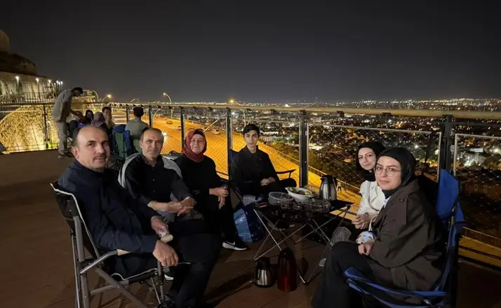 Başkan Altay, Akyokuş’taki Palye Kafe’de Vatandaşlarla Bir Araya Geldi