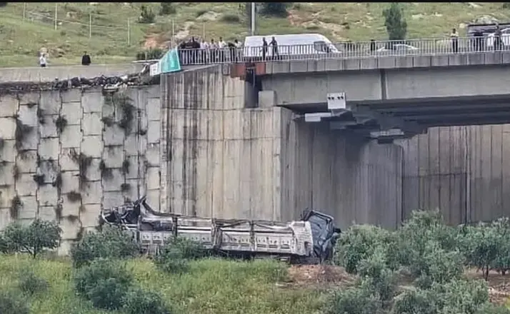 Gaziantep’te Can Pazarı: Viyadükten Uçan Tır Faciasında 3 Kişi Hayatını Kaybetti