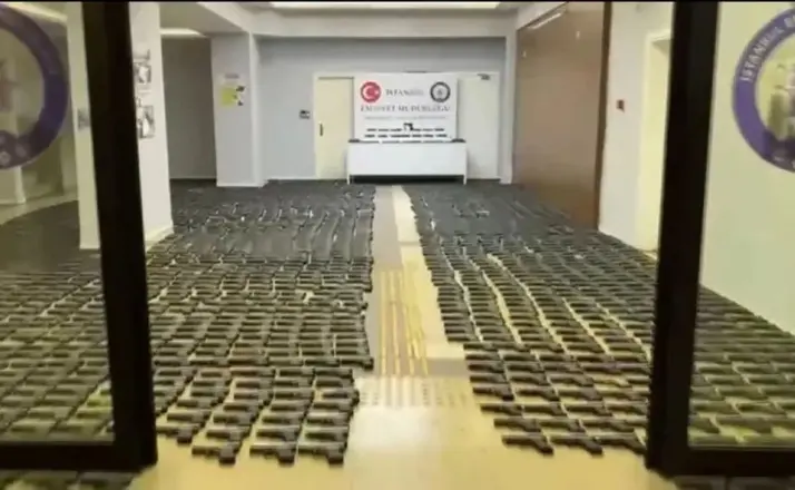 İstanbul’da Dev Operasyon: Toprağın Altından Binlerce Silah Parçası Çıktı