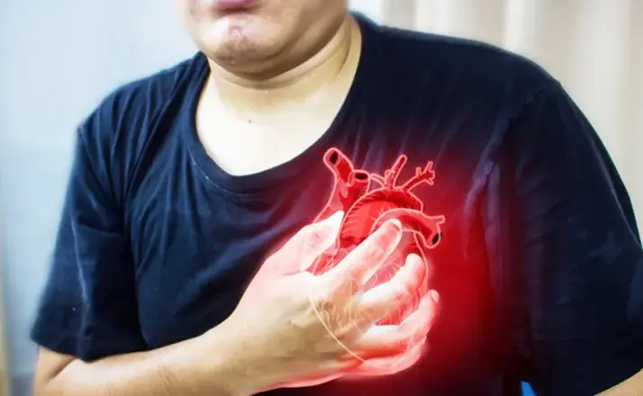 Kalp krizi hangi belirtilerle ortaya çıkıyor? Uzmanlardan hayati uyarılar