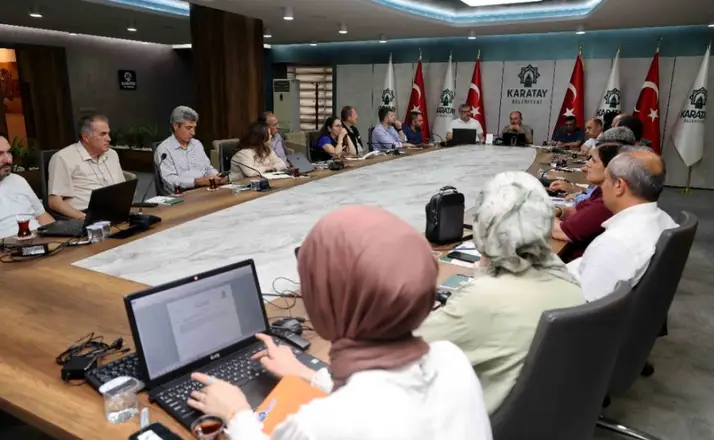 Karatay’da Kuraklık ve Obruk Riskine Karşı Yeni Dönem: Dirençli Karatay İçin Yol Haritası Masada