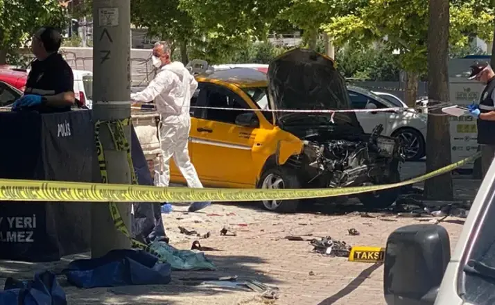 Konya'da Feci Kazada Hayatını Kaybeden Anne ile Kızı Son Yolculuğuna Uğurlandı