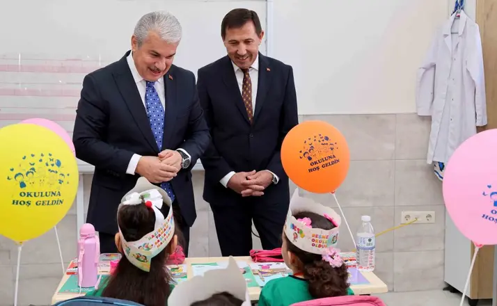 Konya’da Okullarda İlk Gün Heyecanı! Vali Akın ve Başkan Kılca Öğrencilerle Buluştu!