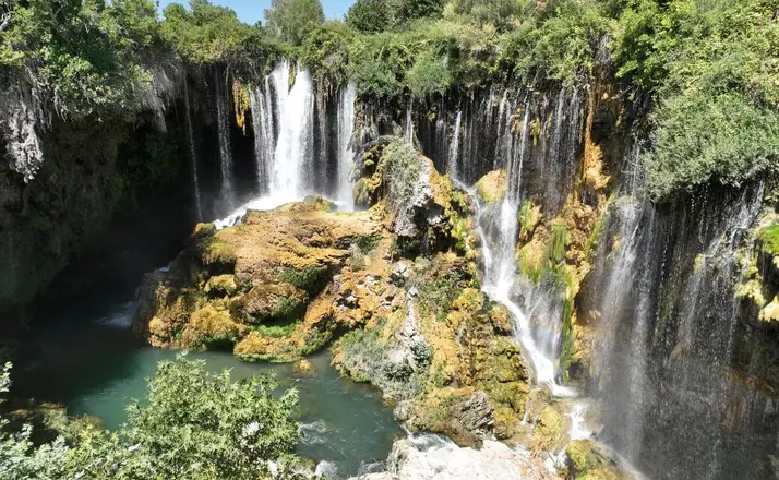 Konya’nın Doğal Cenneti Yerköprü Şelalesi Yazın Ziyaretçi Akınına Uğruyor