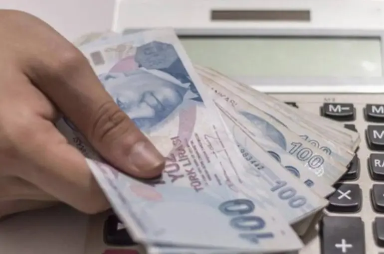 1999 sonrasına EYT fırsatı! İşte birçok sigortalıya emeklilik yolunu açacak 5 hesap