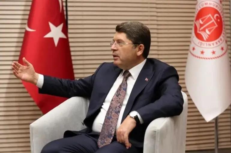 Adalet Bakanı Yılmaz Tunç :17-25 Aralık, sadece kumpas değil, darbe girişimiydi!