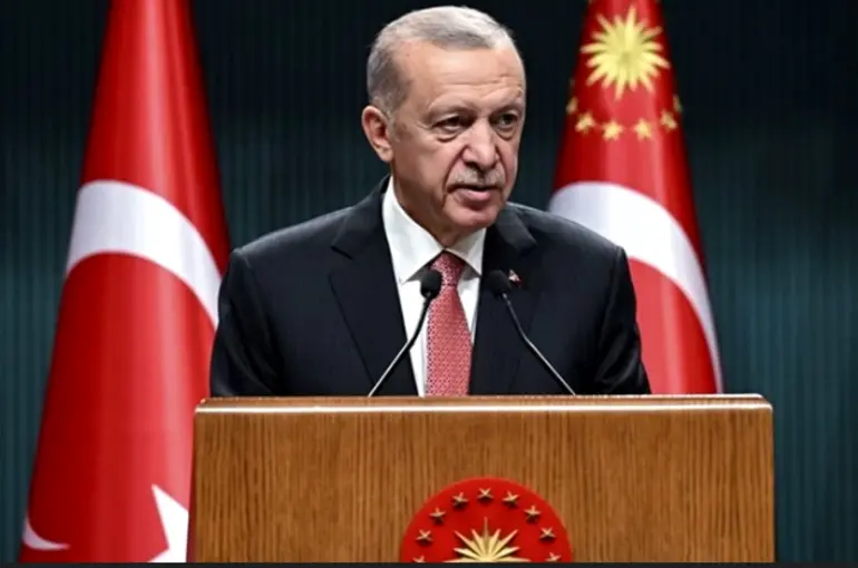 AK Parti’den Yeni İletişim Stratejisi ve Anayasa Çalışmaları!