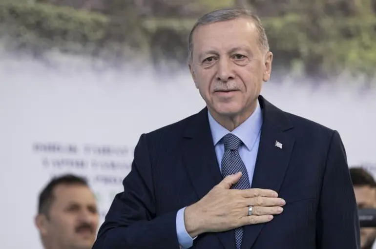 AK Parti’ye Dikkat Çeken Çağrı: “Dünya Malına Tamah Edenlerden Arının”