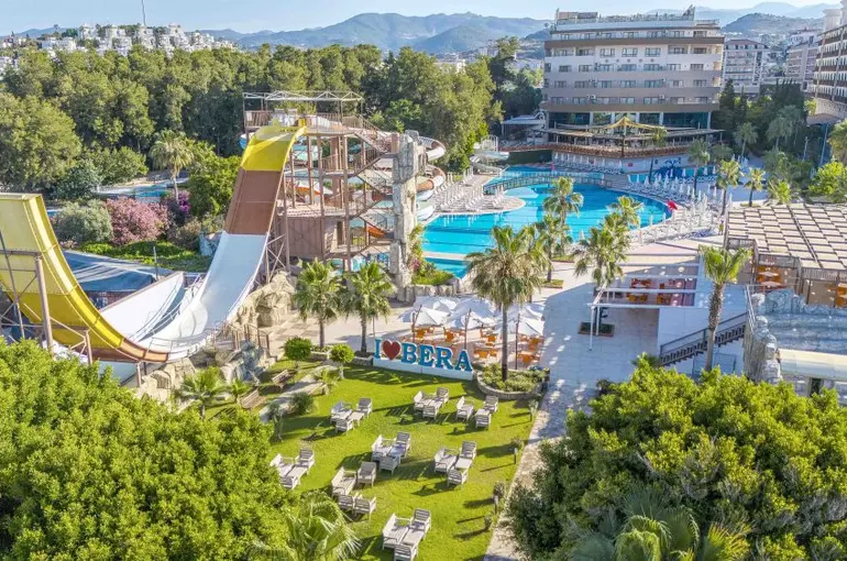 Alanya’nın Turizm Değerleri Dünyaya Taşınıyor! Kazakistanlı İçerik Üreticisi Bera Alanya’da