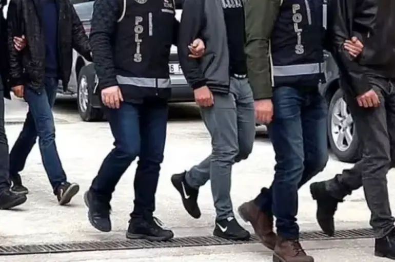 Askeri casusluk soruşturmasında yeni gelişme! 5 şüpheli gözaltında, 16 kişi aranıyor
