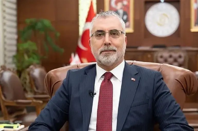 Bakan Işıkhan: Asgari Ücret ve Emekli Zammı İçin Gerekli Artış Yapılacak!