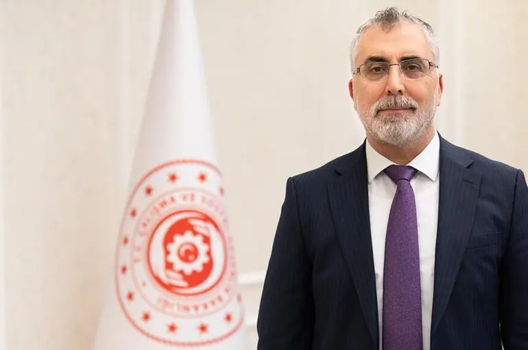 Bakan Işıkhan: Emekliler Yılına Özel Desteklerimiz Olacak