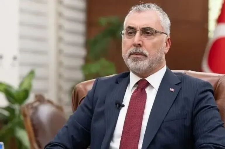 Bakan Işıkhan ve TÜRK-İş'ten FLAŞ Asgari ücret açıklaması!