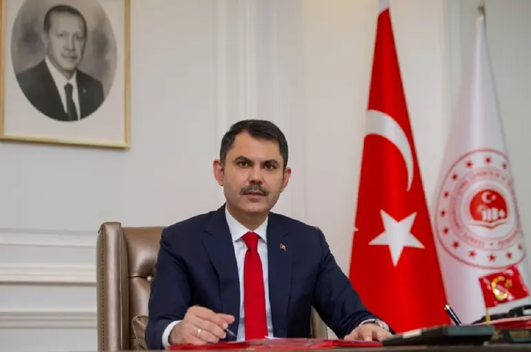 Bakan Kurum: Konya Mevlana Meydanı’nı özüne kavuşturduk!