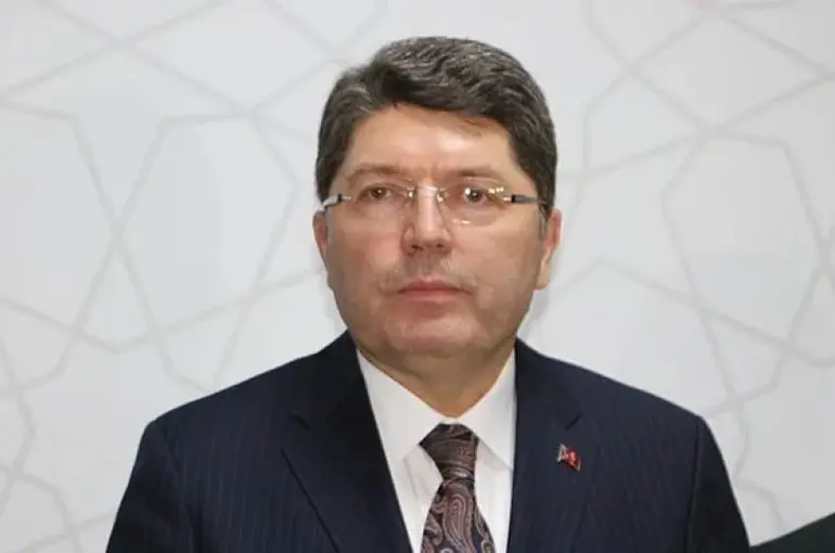 Bakan Tunç'tan İBB Soruşturmasıyla İlgili Açıklama: ''Siyasi Niteleme Yanlıştır''