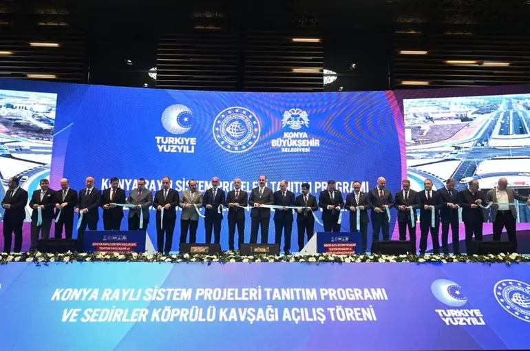 Bakan Uraloğlu, Konya'ya Kazandırılacak Yeni Raylı Sistem Hatlarının Müjdesini Verdi
